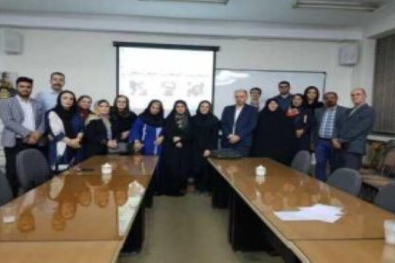 چاپ کتاب نخستین جشنواره آفتابگردان