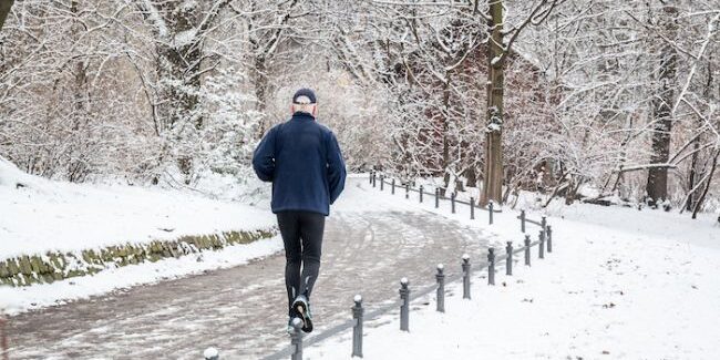 ورزش سالمندان در هوای سرد