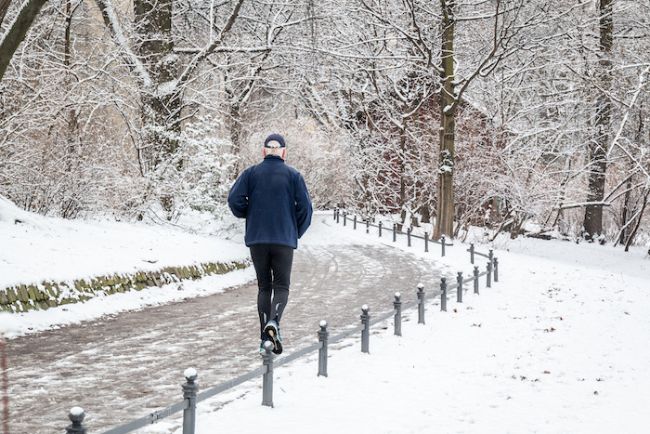 ورزش سالمندان در هوای سرد