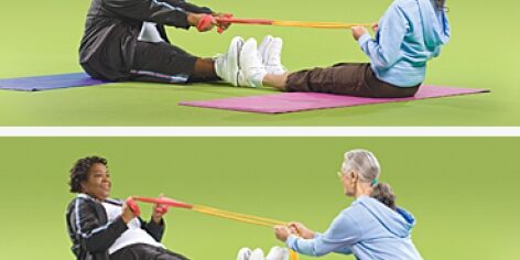 تمرین های انعطاف پذیری تمرین طناب کشی دوستانه