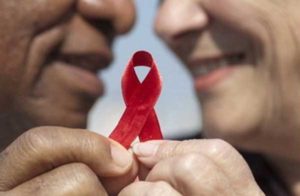 اچ‌آی‌وی ، ایدز و افراد مسن