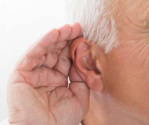 کاهش شنوایی مربوط به سالمندی