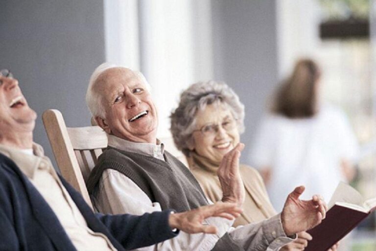 6 ویژگی مهم سالمندی شاد