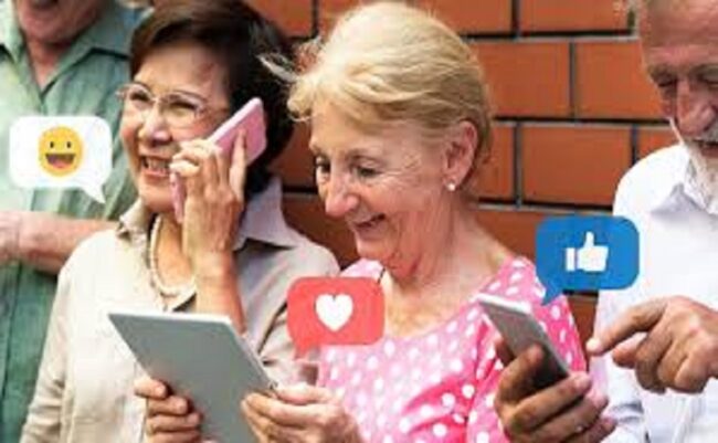 آموزش فناوری برای سالمندان : استفاده از تلفنهای هوشمند، اینترنت و شبکههای اجتماعی آموزش فناوری برای سالمندان : استفاده از تلفنهای هوشمند، اینترنت و شبکههای اجتماعی