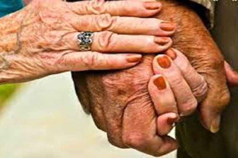 سالمندی و ازدواج؛ شکوفایی دوباره عشق در باغ سالخوردگی