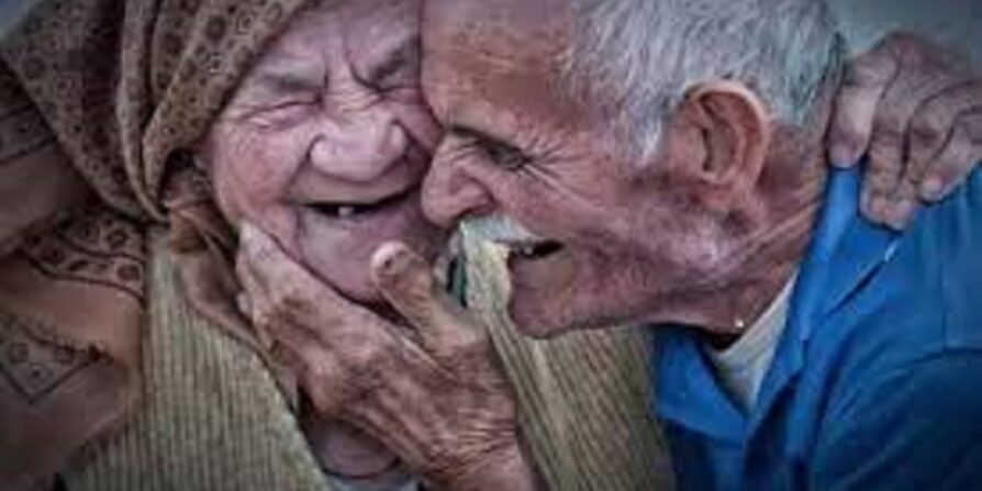 عشق به سرنوشت در سالمندی