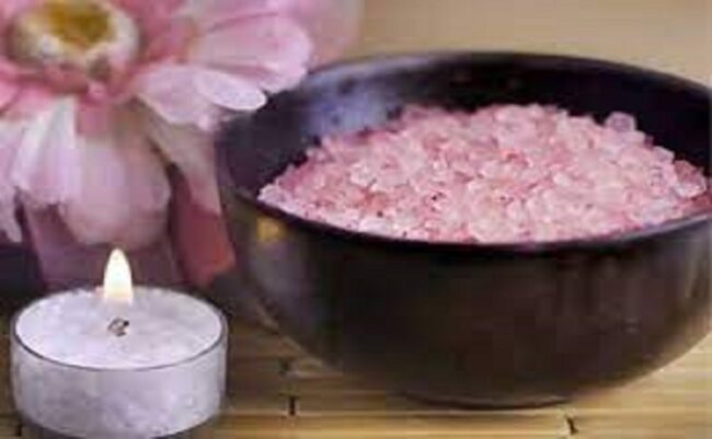 حمام نمک برای سالمندان: راز آرامش، سلامت